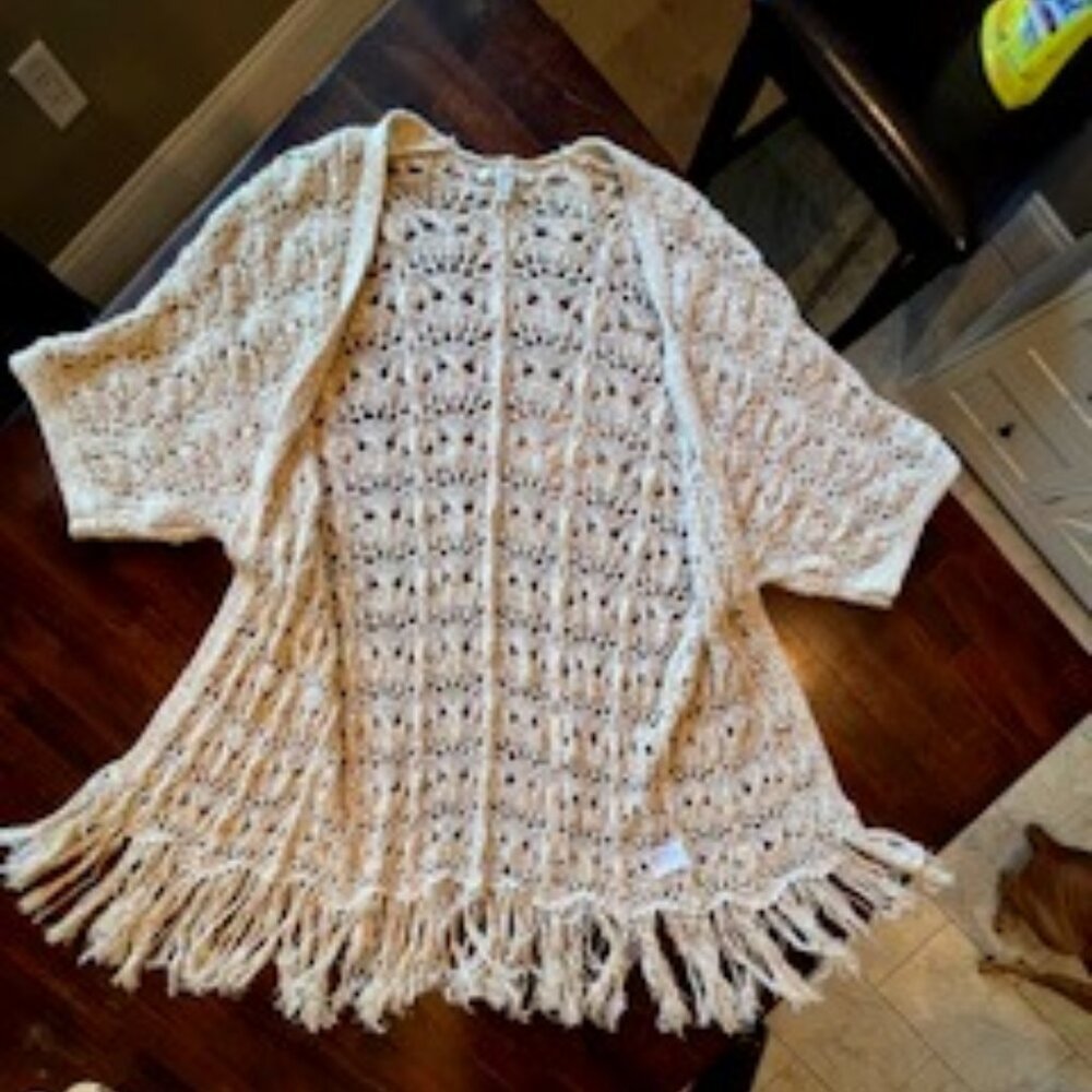 American Eagle-Short Sleeve Tan Knit Sweater Jacket Fringe SZ. XS/S - Picture 11 of 11